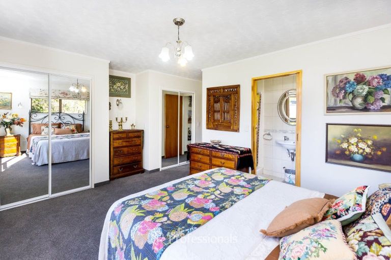 Photo of property in 12 Dunns Street, Silverstream, Upper Hutt, 5019