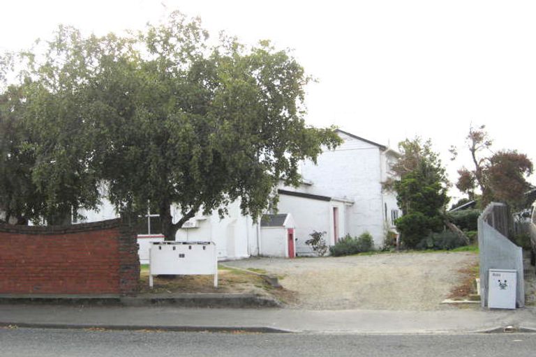 Photo of property in 1-4/35 Trafalgar Street, Maori Hill, Timaru, 7910