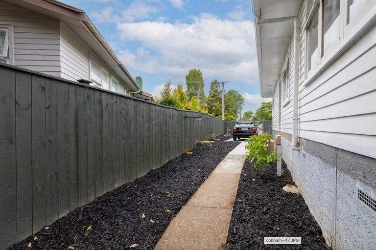 Photo of property in 61a Cobham Crescent, Kelston, Auckland, 0602