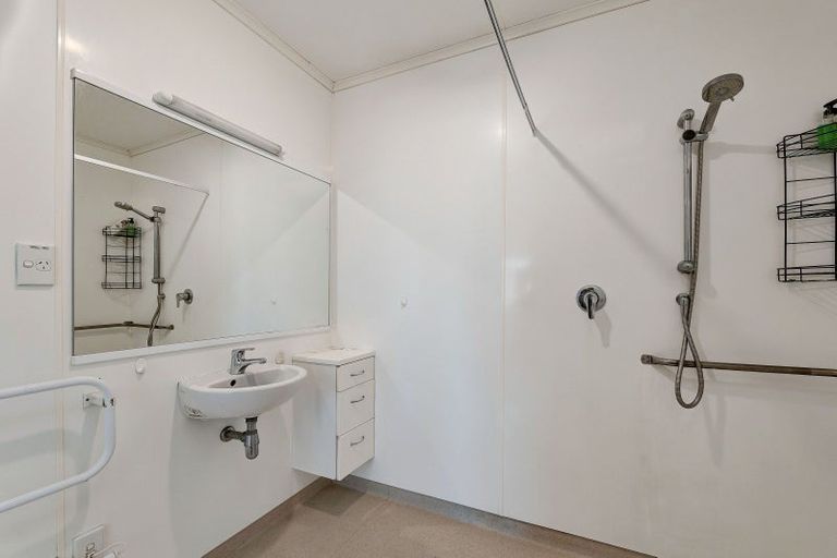Photo of property in 21 Clemow Road, Fitzroy, New Plymouth, 4312