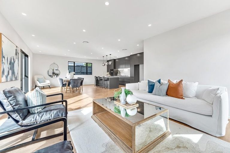 Photo of property in 11 Alexandra Street, Riverhead, 0820