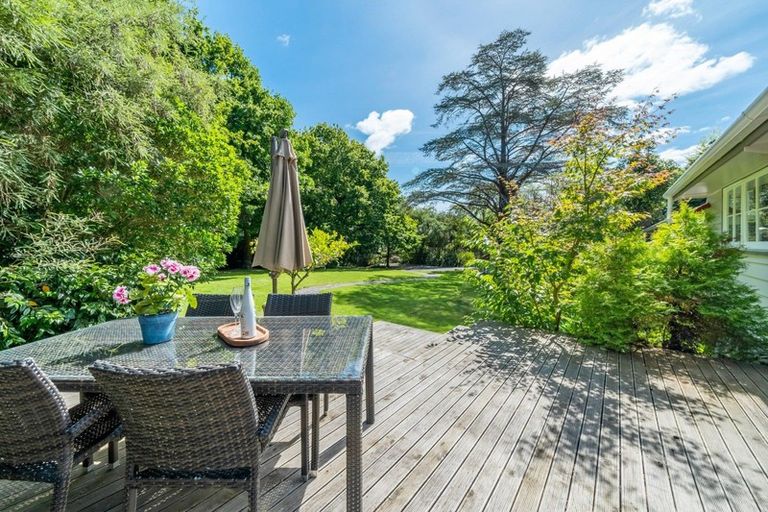 Photo of property in 23/25 Elmslie Road, Pinehaven, Upper Hutt, 5371