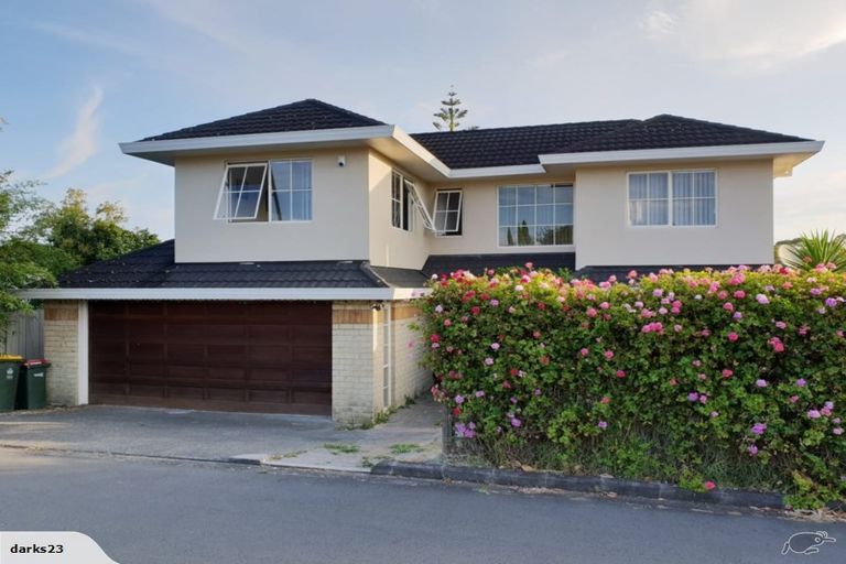 Photo of property in 1/61 Glenmore Road, Sunnyhills, Auckland, 2010