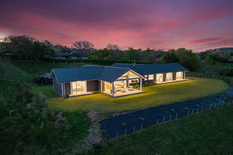 Photo of property in 169b Mapara Road, Acacia Bay, Taupo, 3385