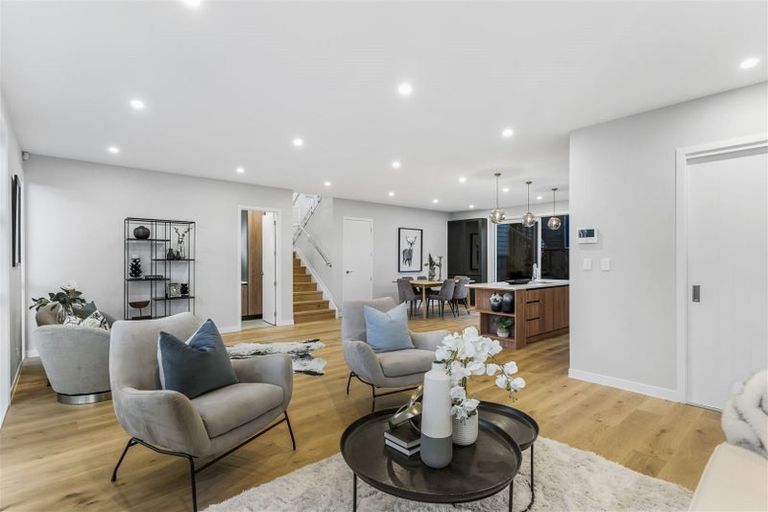 Photo of property in 48 Longshore Drive, Long Bay, Auckland, 0630