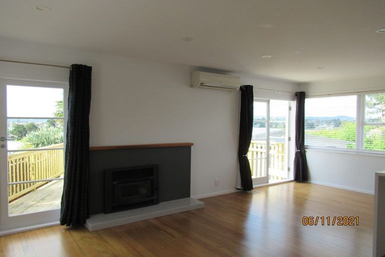 Photo of property in 97 Royal Road, Massey, Auckland, 0614