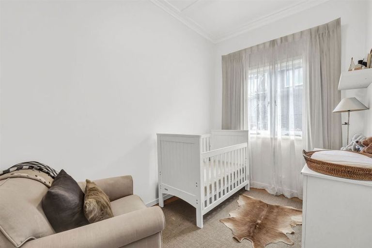 Photo of property in 67 Verran Road, Birkenhead, Auckland, 0626