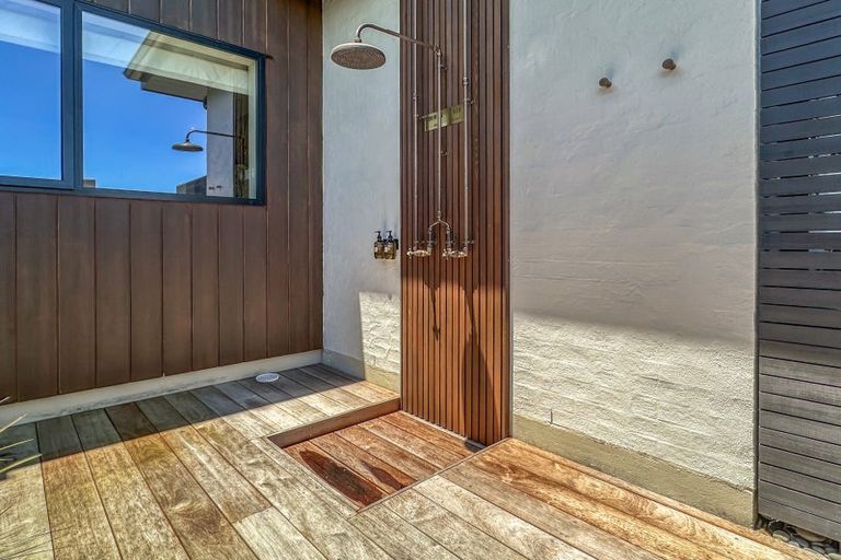 Photo of property in 14 The Fairways, Kinloch, Taupo, 3377