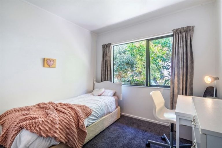 Photo of property in 19 Moore Street, Hillcrest, Auckland, 0627