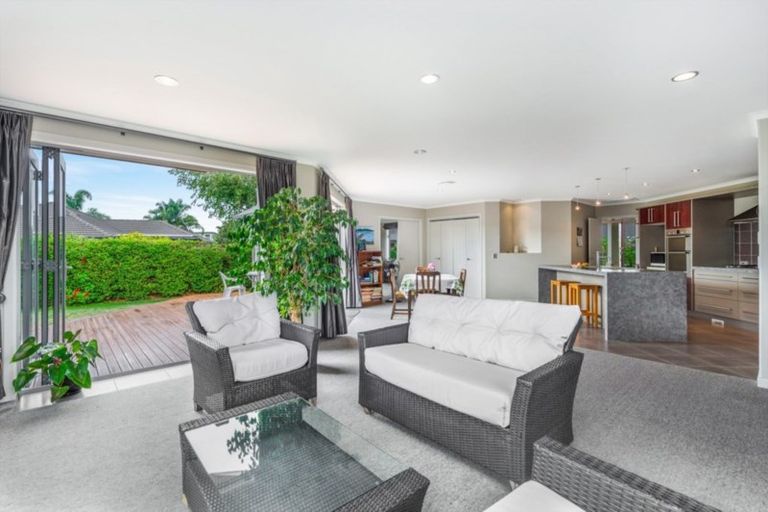 Photo of property in 19 Malbec Place, Rototuna, Hamilton, 3210