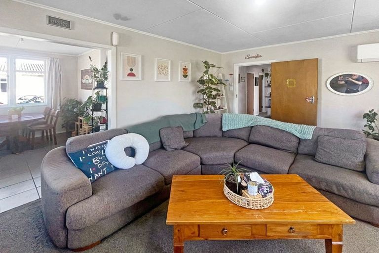 Photo of property in 11 Otore Street, Marton, 4710