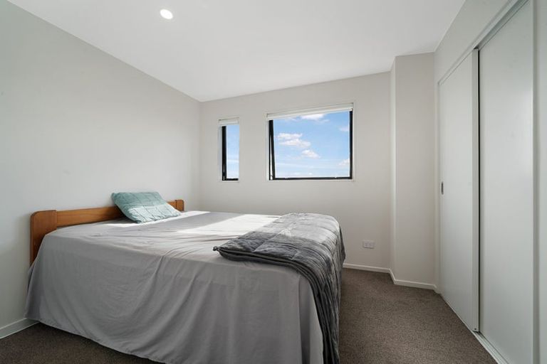 Photo of property in 23 Raupeti Lane, Henderson, Auckland, 0612