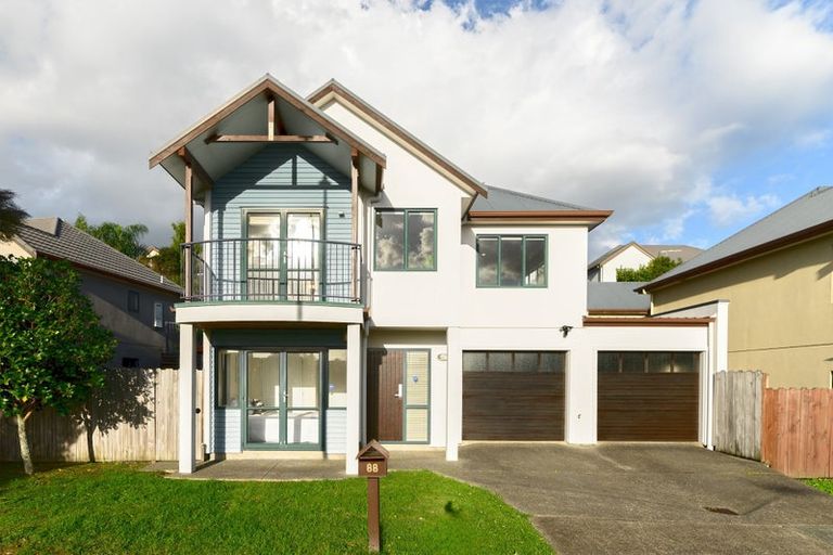 Photo of property in 88 Fields Parade, Oteha, Auckland, 0632