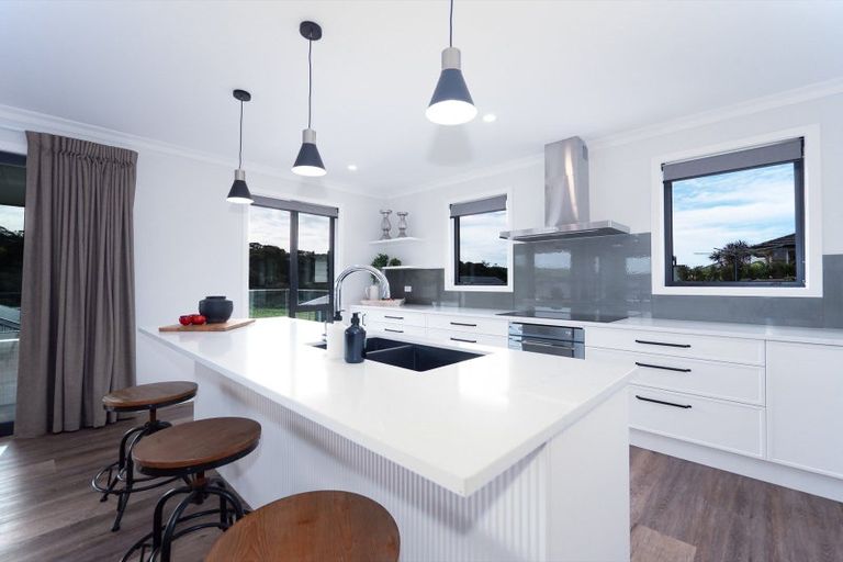 Photo of property in 30 Admiralty Drive, Haruru, 0204