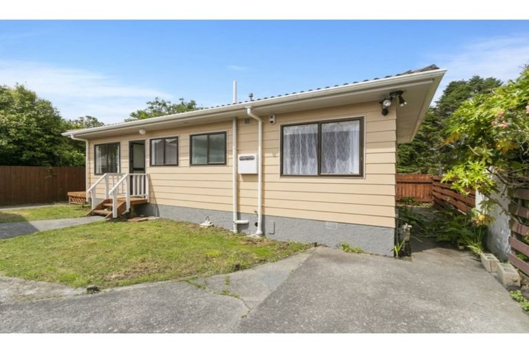 Photo of property in 98a Reynolds Street, Taita, Lower Hutt, 5011