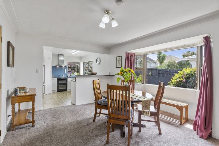 Photo of property in 2/3 Frances Street, Manurewa, Auckland, 2102