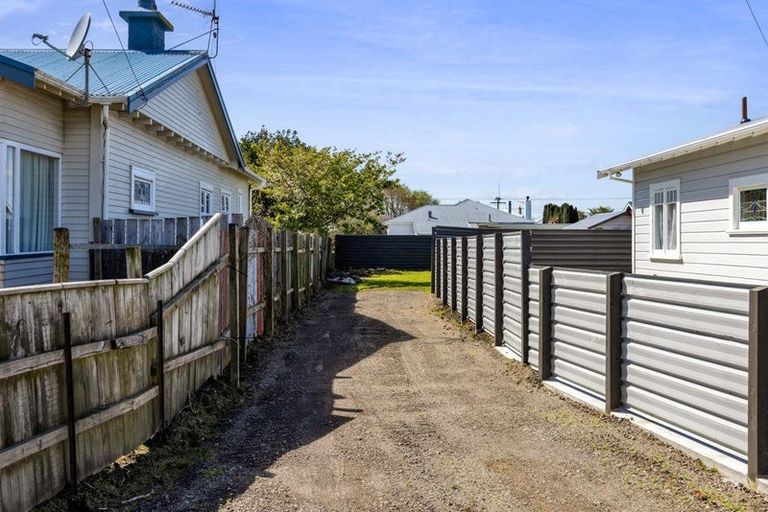 Photo of property in 18a Caledonia Street, Hawera, 4610