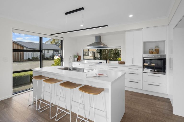 Photo of property in 25 Malaga Crescent, Harewood, Christchurch, 8051