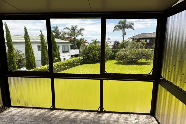 Photo of property in 1292 Whangaparaoa Road, Army Bay, Whangaparaoa, 0930