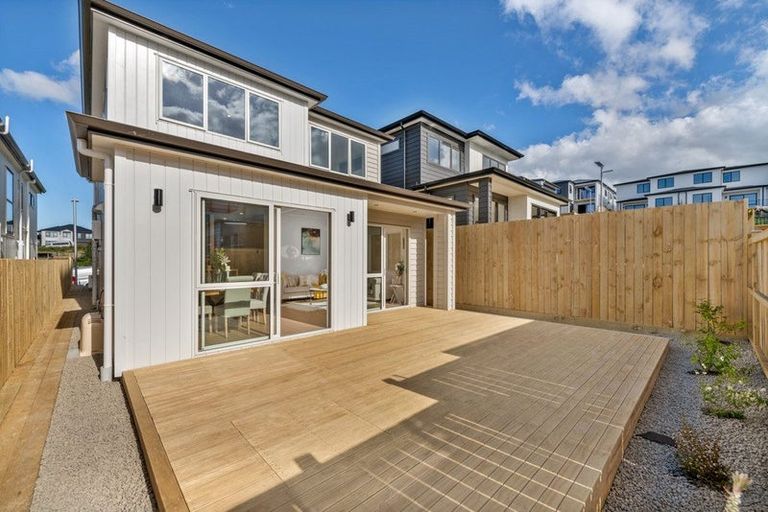 Photo of property in 15 Sagitta Drive, Flat Bush, Auckland, 2019