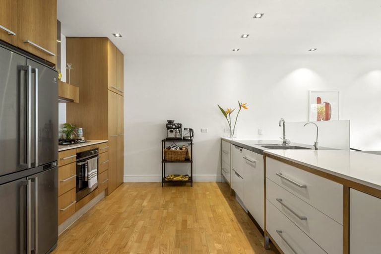 Photo of property in 7/258 Hurstmere Road, Takapuna, Auckland, 0622