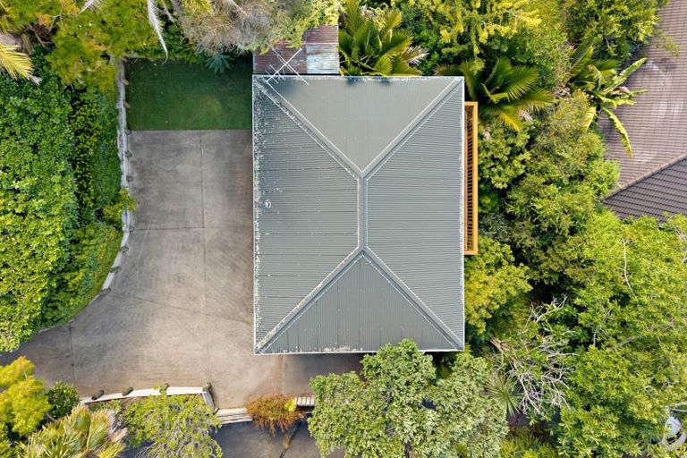 Photo of property in 899a East Coast Road, Northcross, Auckland, 0632