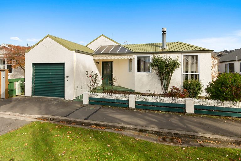 Photo of property in 2 Kings Avenue, South Dunedin, Dunedin, 9012