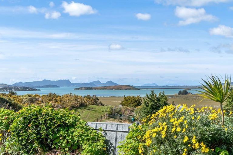 Photo of property in 413 State Highway 1, Otaika, Whangarei, 0178