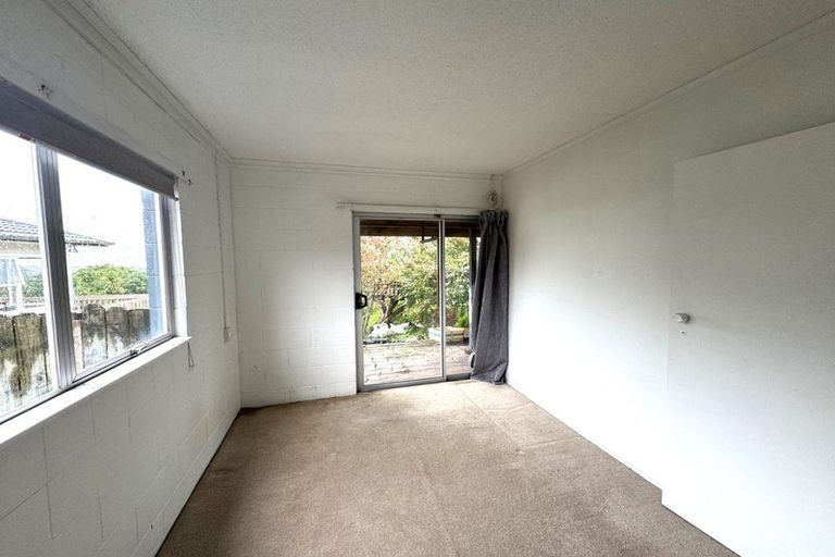 Photo of property in 26 Cyclarama Crescent, Massey, Auckland, 0614