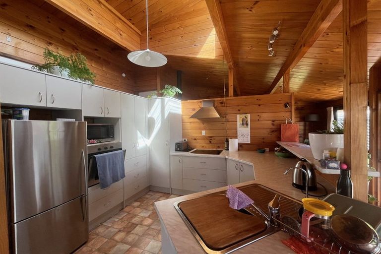 Photo of property in 2/27 Motuora Road, Manly, Whangaparaoa, 0930