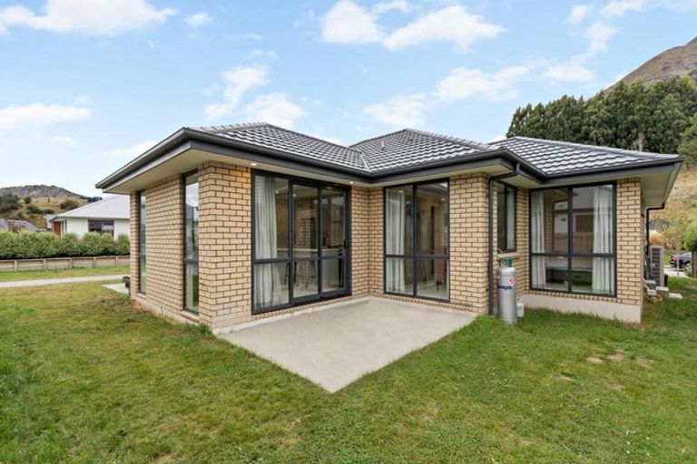 Photo of property in 61 Risinghurst Terrace, Lower Shotover, Queenstown, 9304