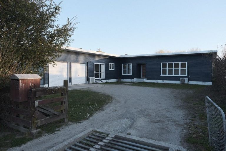 Photo of property in 9 Rangatira Road, Te Karaka, 4022