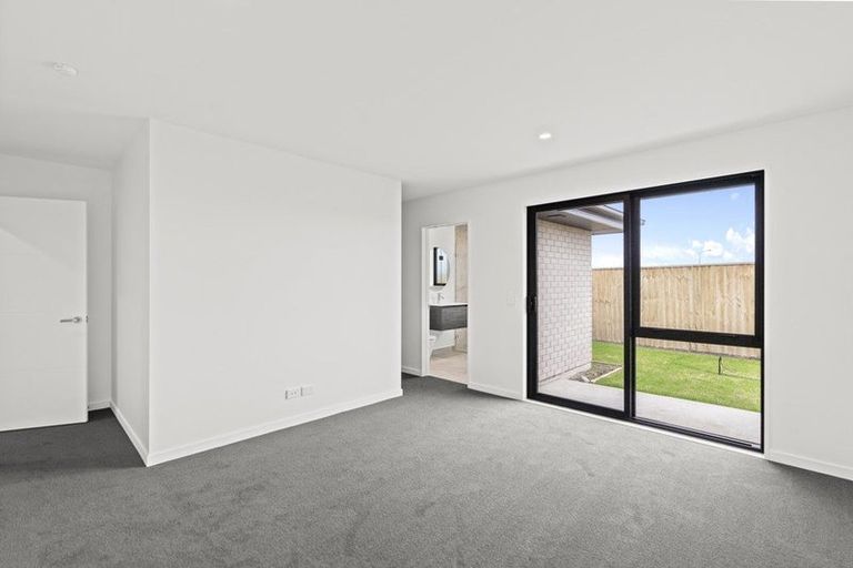 Photo of property in 14 Falcons View Drive, Rolleston, 7615