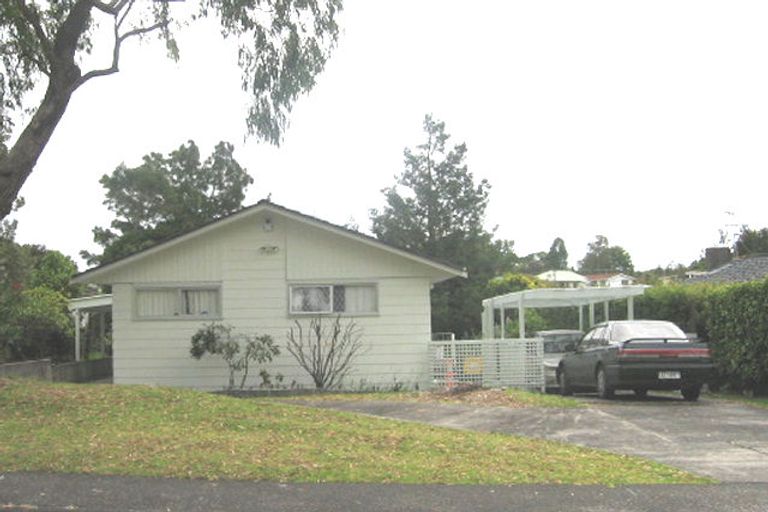 Photo of property in 13 Powrie Street, Glenfield, Auckland, 0629