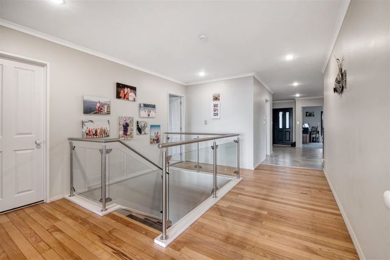 Photo of property in 108 Vipond Road, Stanmore Bay, Whangaparaoa, 0932