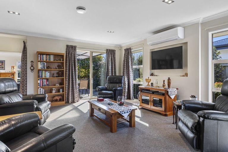 Photo of property in 22 Churchill Drive, Rangiora, 7400
