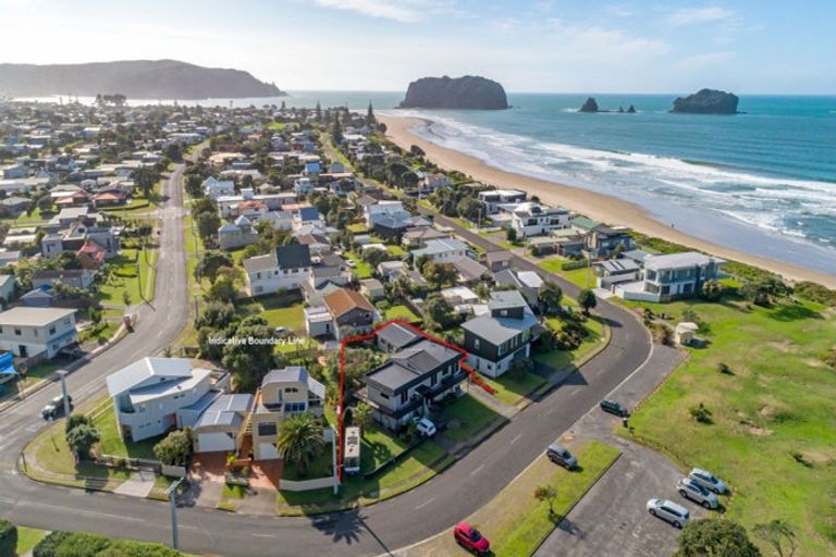 Photo of property in 101 Pohutukawa Crescent, Whangamata, 3620