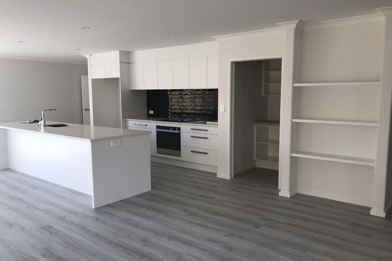 Photo of property in 37 Piata Street, Papamoa Beach, Papamoa, 3118