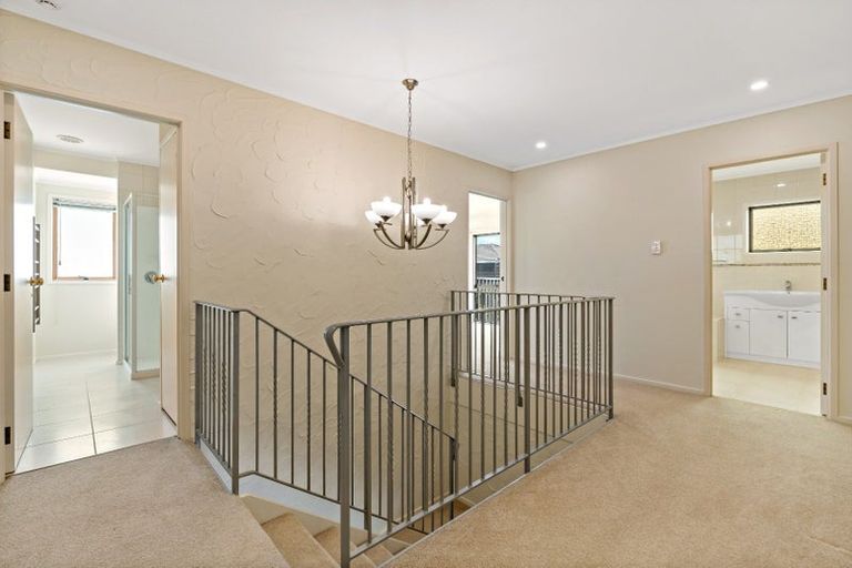 Photo of property in 18 Folkestone Street, Murrays Bay, Auckland, 0630