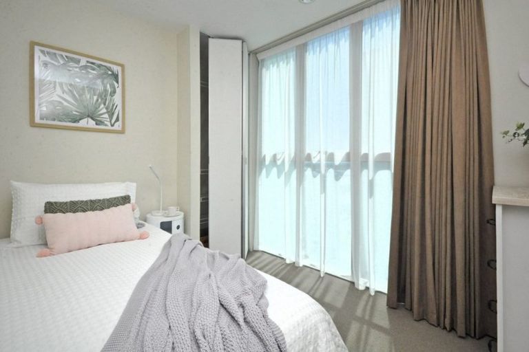 Photo of property in Proximity Apartments, 602/17 Osterley Way, Manukau, Auckland, 2104