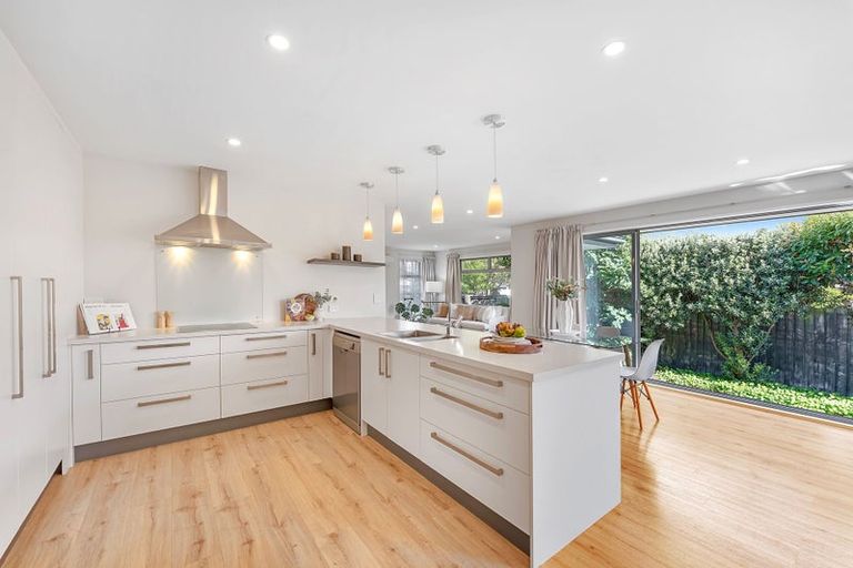 Photo of property in 14 Caithness Street, New Brighton, Christchurch, 8083