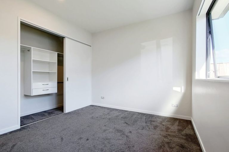 Photo of property in 6 Hinoki Way, Flat Bush, Auckland, 2019