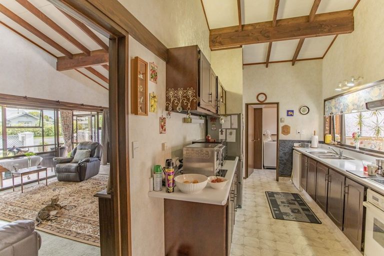 Photo of property in 3/15 Francis Drake Street, Waipukurau, 4200