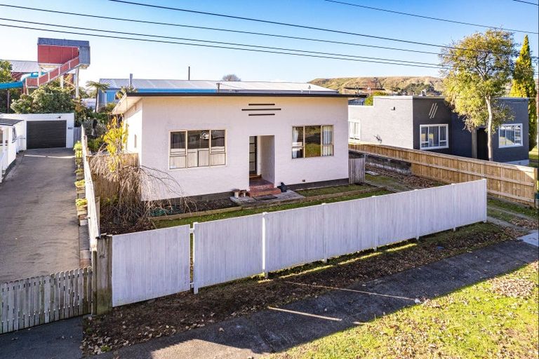 Photo of property in 83 Hakeke Street, Whanganui East, Whanganui, 4500