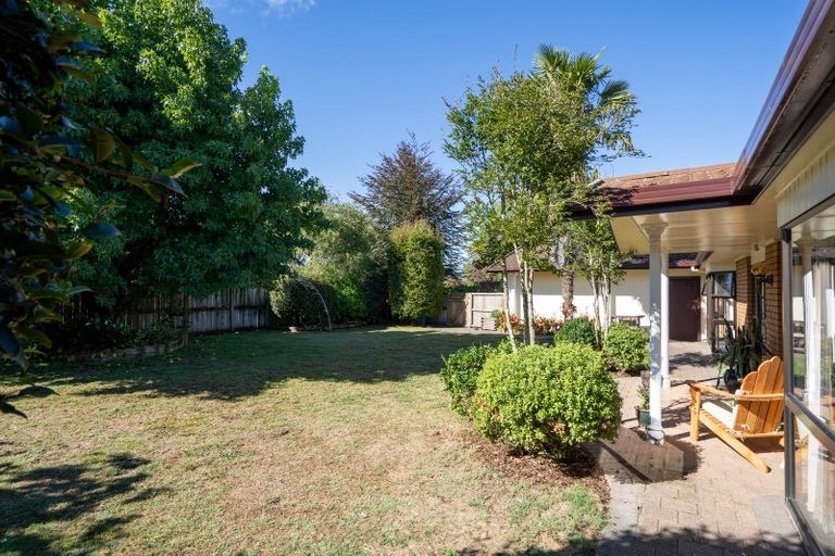 Photo of property in 251 Shakespeare Street, Leamington, Cambridge, 3432