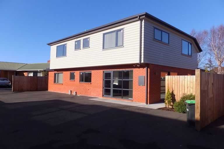Photo of property in 76a Peer Street, Upper Riccarton, Christchurch, 8041