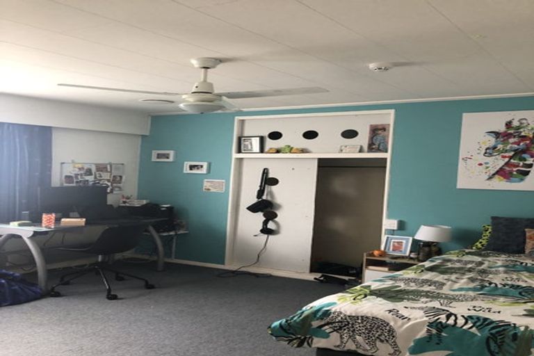 Photo of property in 25 Moreton Road, Carterton, 5713