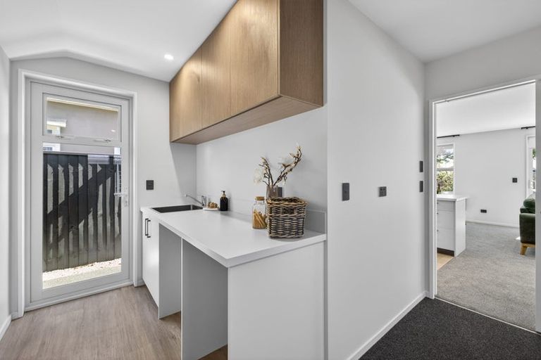 Photo of property in 157 Yaldhurst Road, Sockburn, Christchurch, 8042