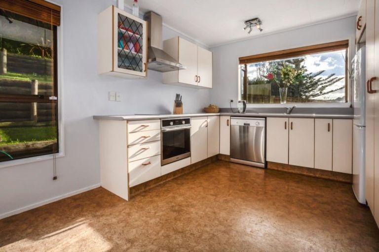 Photo of property in 71 Omapere Street, Whitby, Porirua, 5024