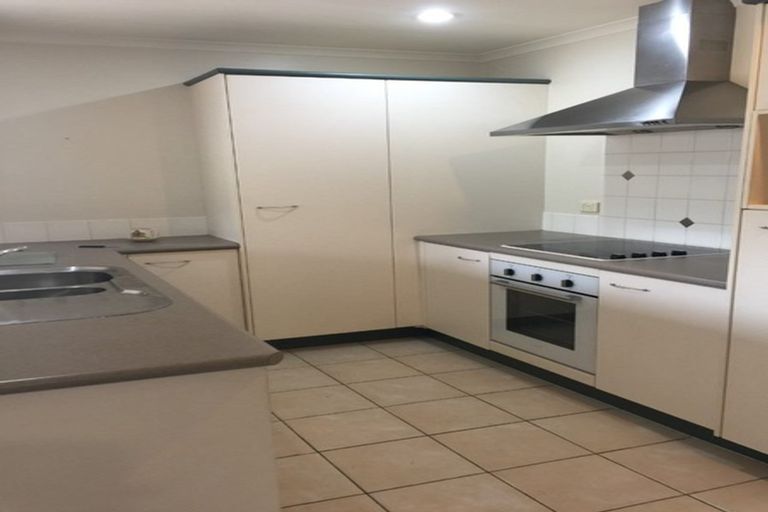 Photo of property in 28 Richfield Crescent, Westgate, Auckland, 0614